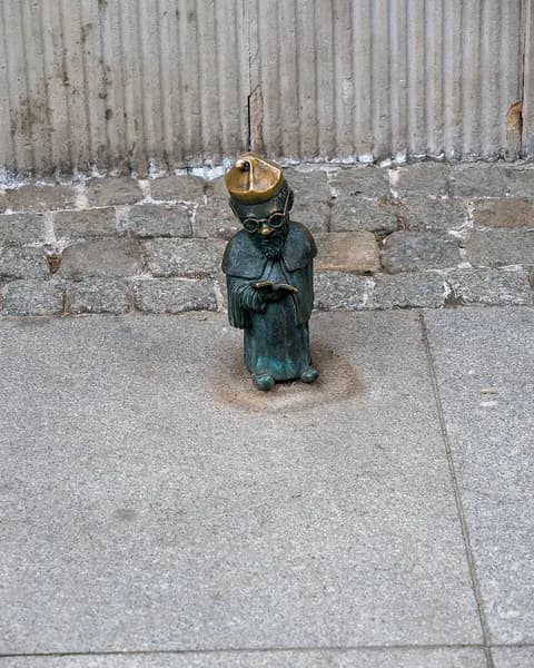 Portret — Krasnal Hałabała