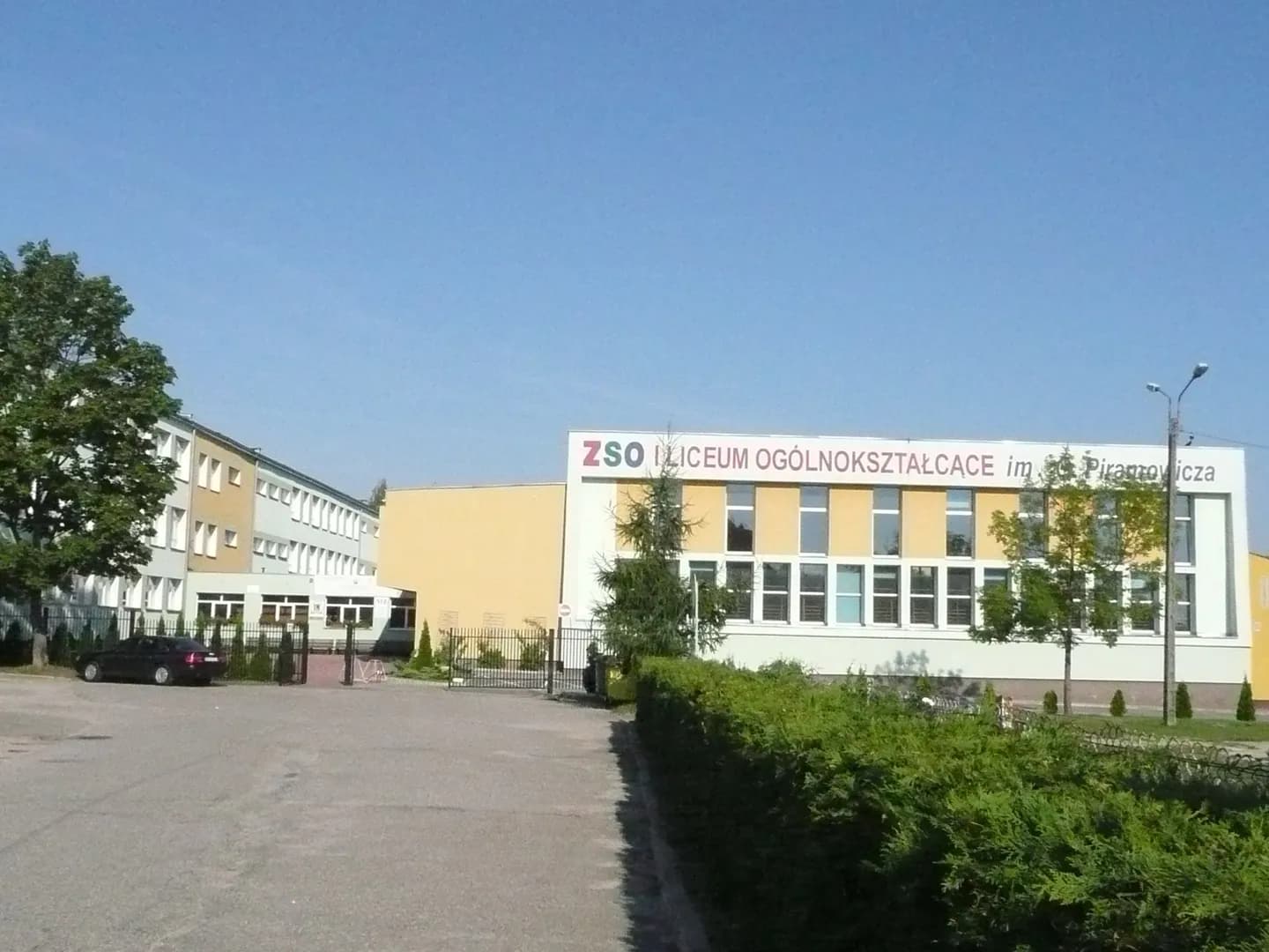 Budynek ZSO i I Liceum Ogólnokształcącego im. Piramowicza w Augustowie