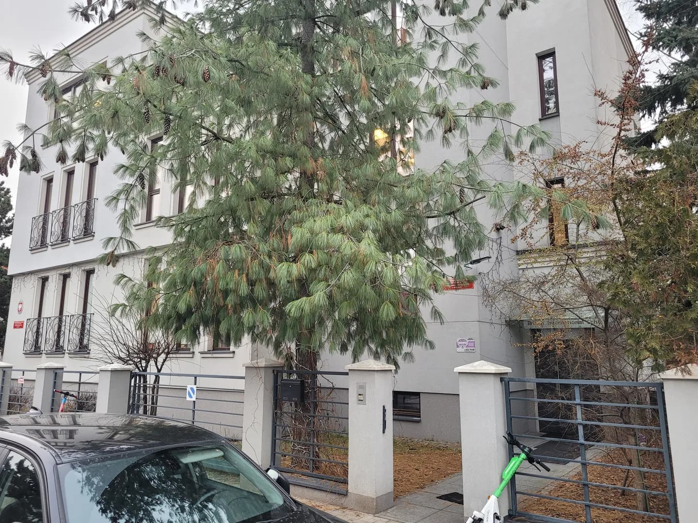 Budynek British International School przy ul. Królowej Marysieńki w Warszawie