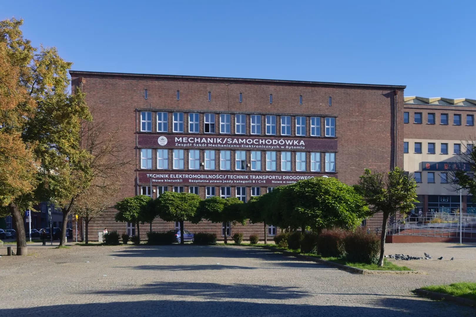 Budynek Zespołu Szkół Mechaniczno-Elektronicznych w Bytomiu