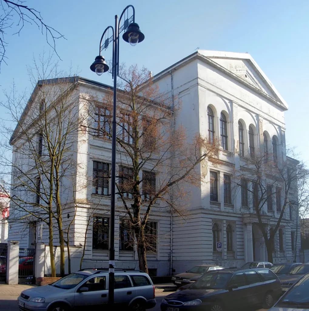 Zabytkowy gmach Państwowego Liceum Sztuk Plastycznych w Bydgoszczy
